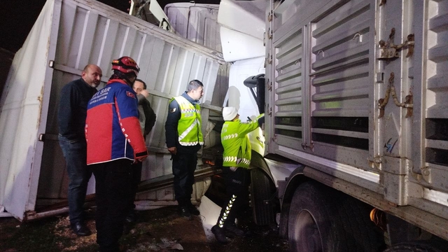 Bilecik'te zincirleme kazada 1 kişi yaralandı