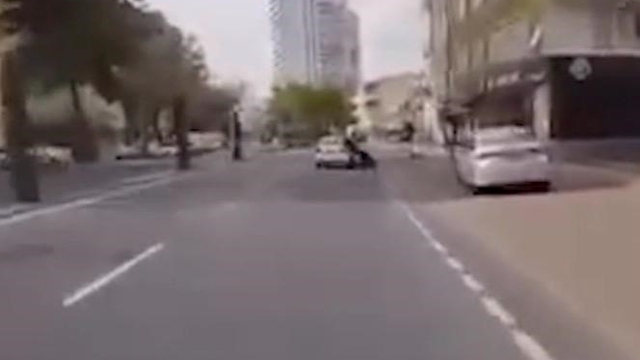 Hatalı şerit değiştirdi, motosiklet sürücüsünü düşürdü: 1 gözaltı
Kayseri'de motosiklet sürücüsüne çarpan şahıs asli kusurlu görüldü