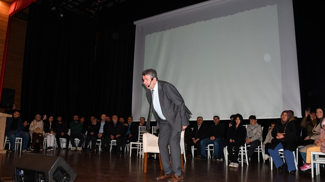 Vezirköprü'de "Mutlu Aile Mutlu Çocuk" söyleşisi