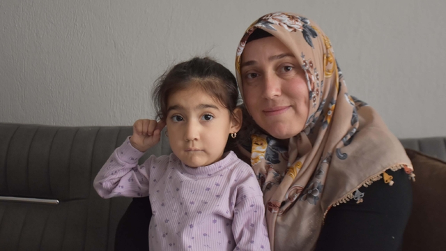 4 yaşındaki SMA'lı Cennet Su, ilk adımlarını attı