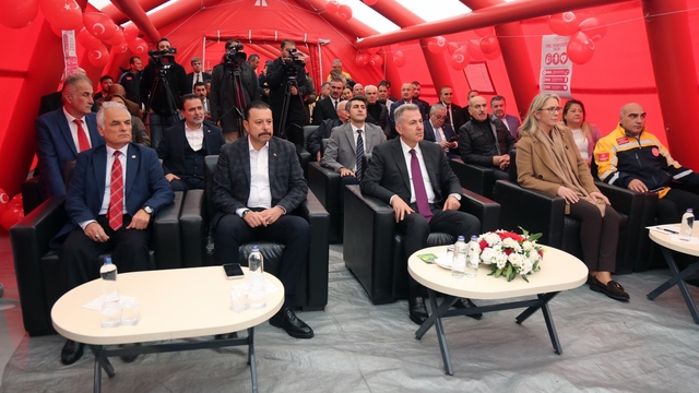 İzmir'de 112 Acil Sağlık Hizmetleri İstasyonu açıldı