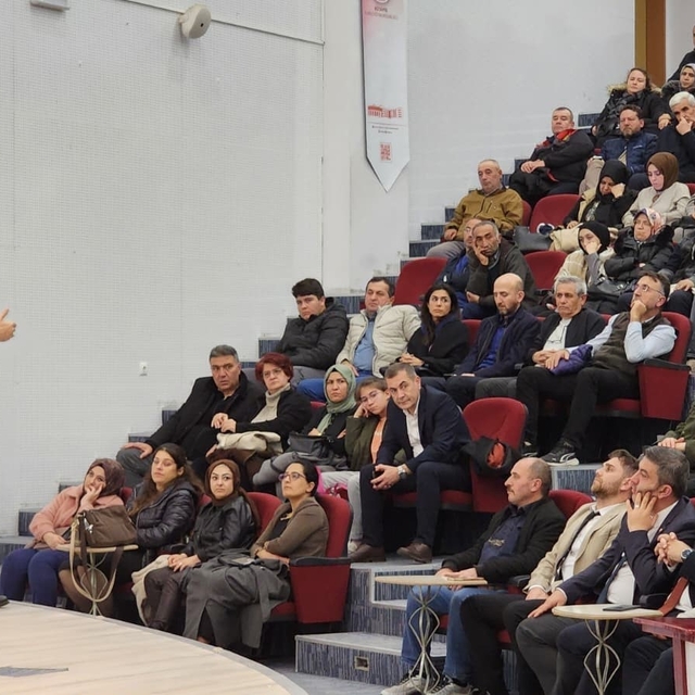 Kütahya İl Milli Eğitim Müdürlüğünden "Veli Buluşmaları" programı