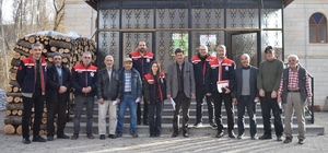 Bayburt'ta 'Köylerde Buluşuyoruz Tarımı Konuşuyoruz' projesi kapsamında 79...