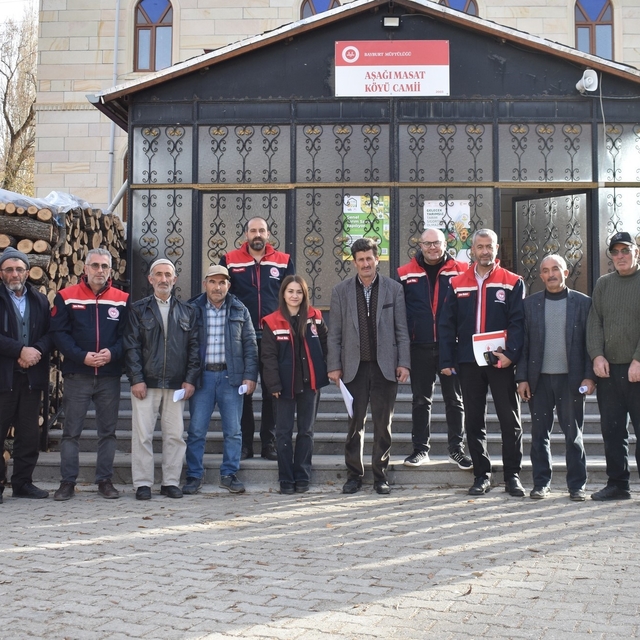 Bayburt'ta 'Köylerde Buluşuyoruz Tarımı Konuşuyoruz' projesi kapsamında 79...