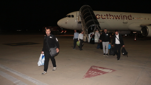 Şırnak'tan umreye giden 220 vatandaş yurda döndü