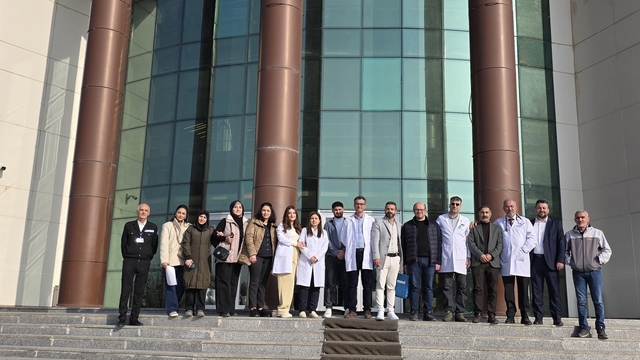 Van ile Nahçıvan arasında yeni sağlık köprüsü
Lokman Hekim Van heyetinden Nahçıvan'a sağlık ziyareti