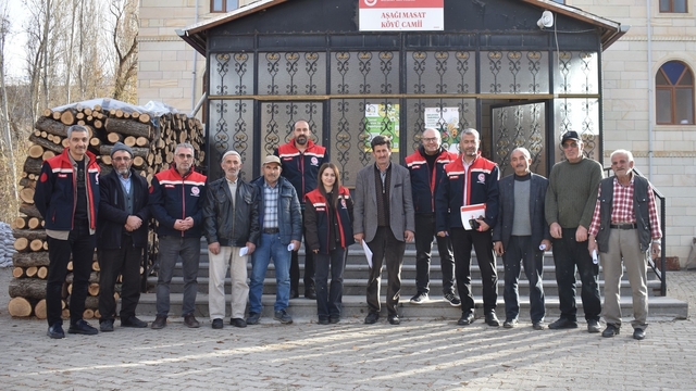 Bayburt'ta 'Köylerde Buluşuyoruz Tarımı Konuşuyoruz' projesi kapsamında 79 köyde çiftçi ziyaretleri yapıldı