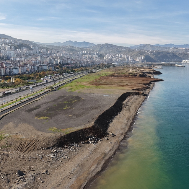 Tamamlandığında plaj alanıyla yıllar sonra Trabzon halkını denizle buluştur...