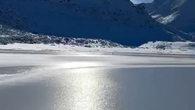 Rize'de yaylada termometreler -13'ü gösterdi, yayladaki 'Adalı göl' buz tuttu