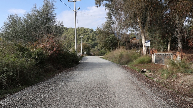 Ula kırsalında 17,5 milyonluk yol yatırımını tamamladı