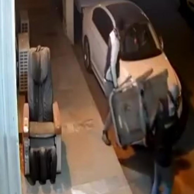 İşyeri önündeki koşu bandı çalındı