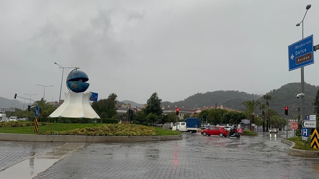 Marmaris'te son 24 saatte 60 kilogram yağış düştü