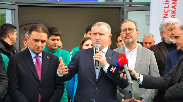 Bakan Bak: Türkiye son yıllarda spor alanında büyük bir atılım gerçekleştirdi