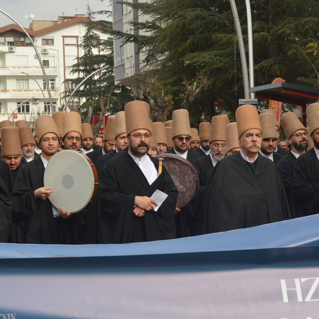 Karaman'da Hazreti Mevlana'nın 752. Vuslat Yıl Dönümü kapsamında program dü...