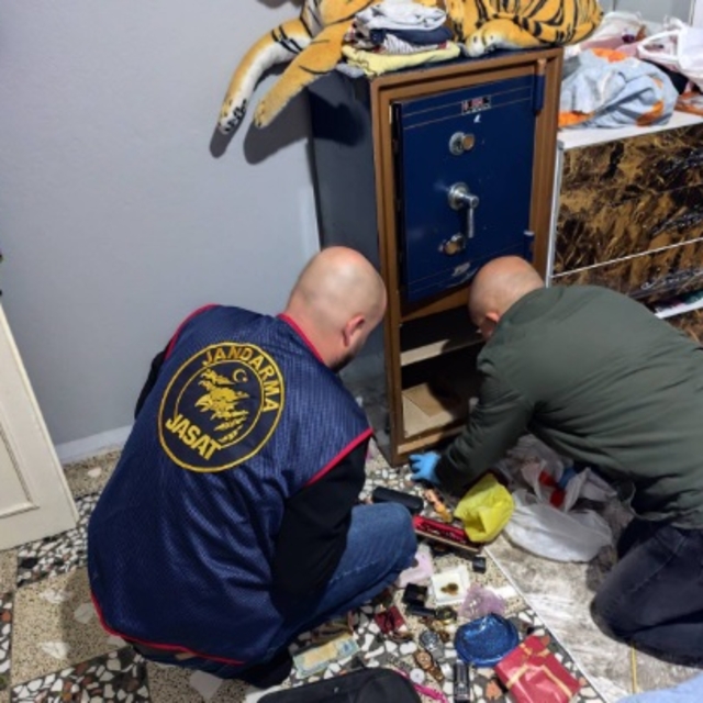 Kırşehir'deki hırsızlık olayının şüphelileri Hatay'da yakalandı