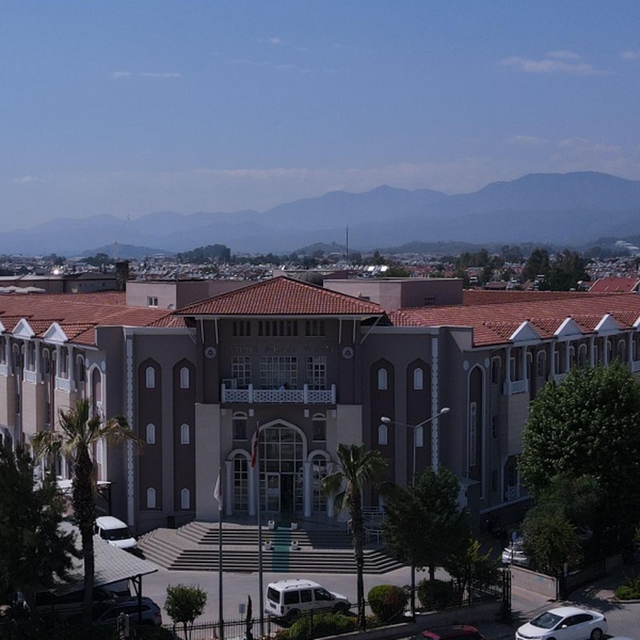 Muğla merkezli 8 ilde göçmen kaçakçılığı operasyonunda 10 tutuklama