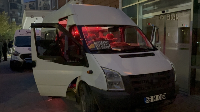 Aracında silahlı saldırıya uğrayan dolmuş şoförü hastanelik oldu