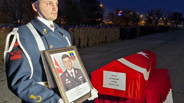 İlçe Jandarma Komutanı Üsteğmen Kablan, silah kazasında hayatını kaybetti