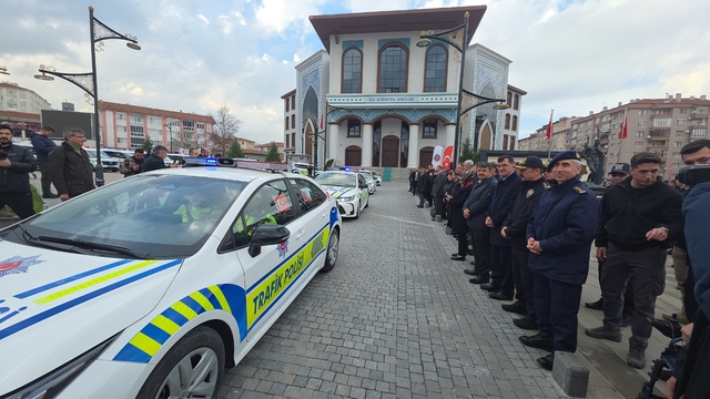Kütahya'da güvenlik güçlerine 78 araç tahsis edildi