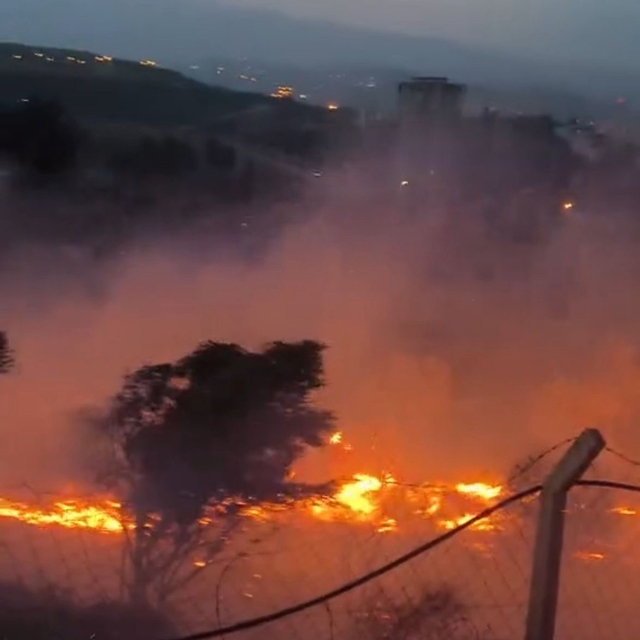 Hatay'da otluk alanda çıkan yangın kısa sürede söndürüldü