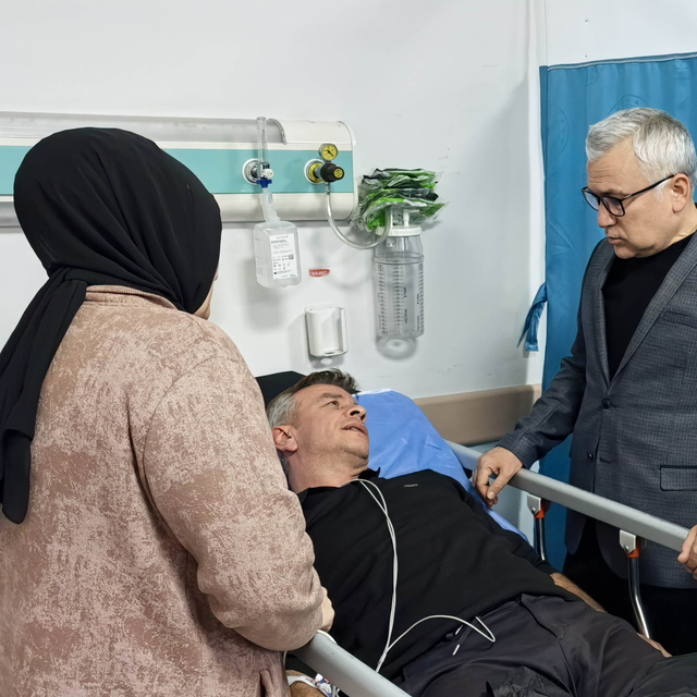 Sivas'ta cezaevi nakil aracı devrildi; 9 yaralı (3)