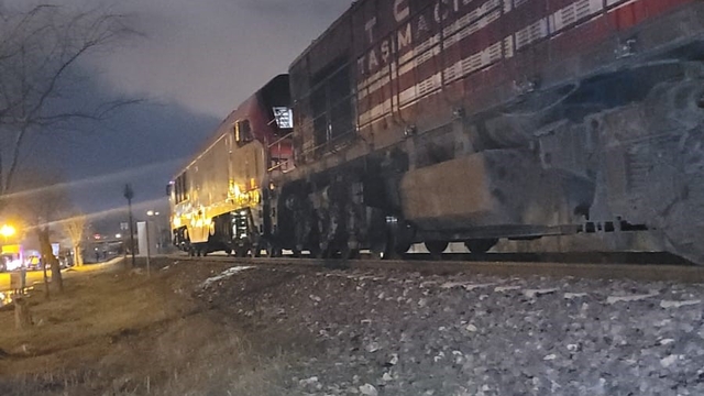 Lokomotifin çarptığı 16 yaşındaki genç hastanede hayatını kaybetti