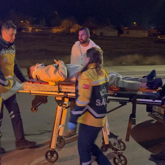 Kaza yapan alkollü sürücü, "Gazeteci çekerse üflemem" diyerek, ekiplere zor...