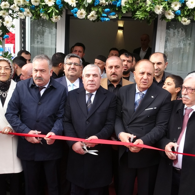 Van TV yeni vizyonuyla yeniden yayında