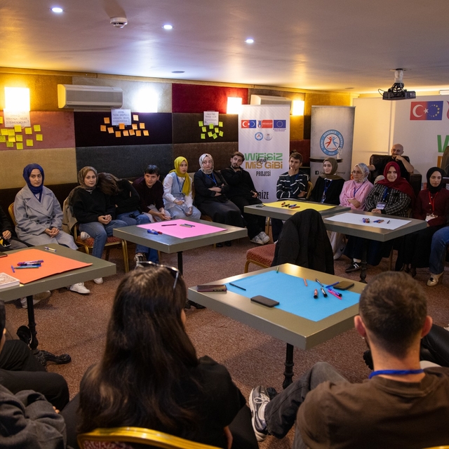 Rize'de gençlerin sosyal medya bağımlılığı araştırılıyor