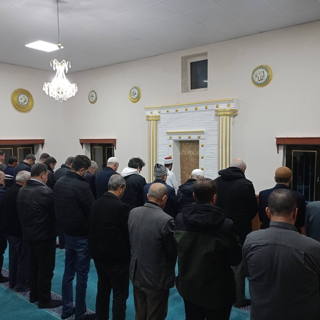 Sabah namazı buluşmaları Kuruköy'de devam etti