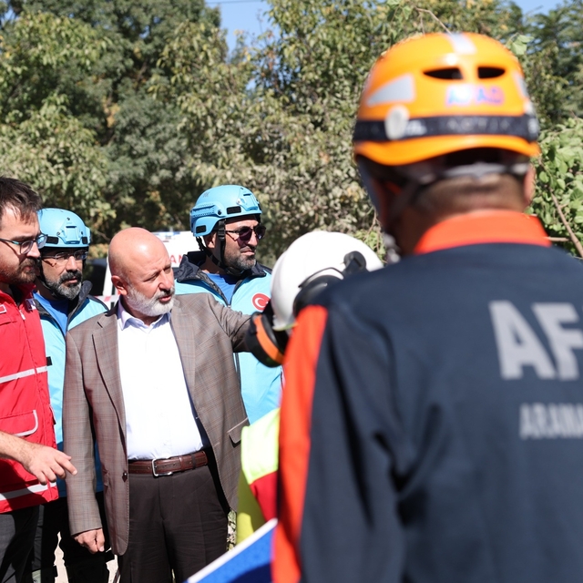 Başkan Çolakbayrakdar: "Kocasinan, farkındalığıyla da örnek oluyor"