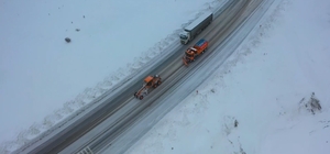 Bayburt ve Erzincan'ın yüksek kesimlerinde kar yağışı etkili oldu