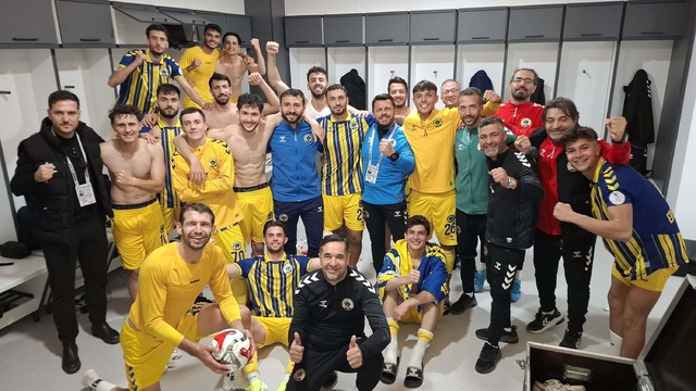 Menemen FK kendine geldi