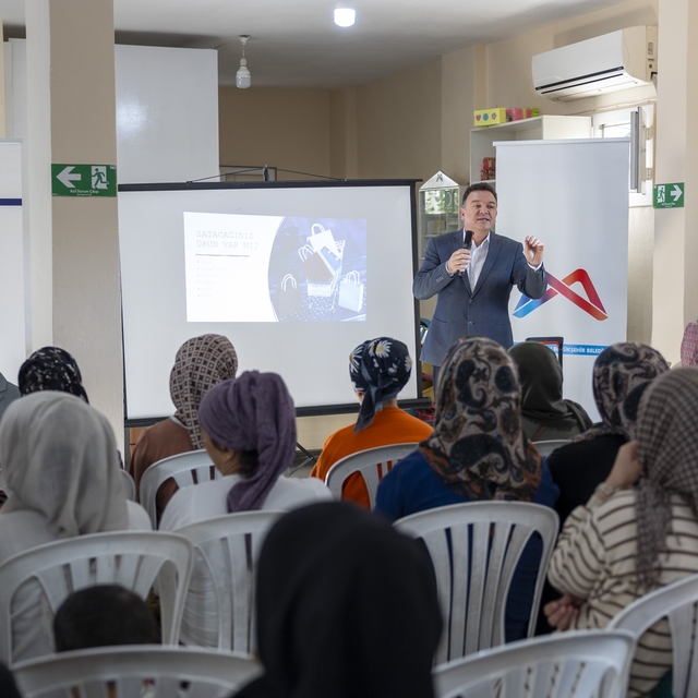 Kadınlara yönelik EVKA eğitimleri Mersin'de yoğun ilgi gördü