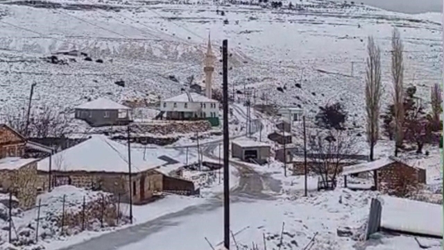 Mersin'in yüksek kesimlerinde kar yağışı etkili oldu