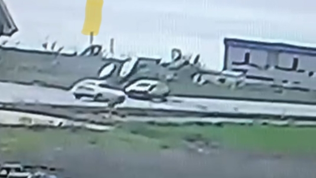 Edirne'de çarpışan aracın defalarca takla attığı kaza kamerada