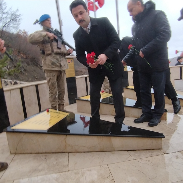 Tokat'ta 16 yıl önce şehit olan 7 asker için anma töreni