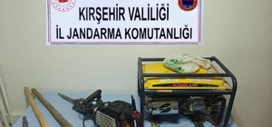 İzinsiz kaçak kazı yapan 3 şüpheli yakalandı