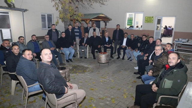 Manisa Tarım İl Müdürü Sarıgöl'de personeliyle buluştu