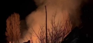 Çankırı'da köyde çıkan yangında iki ev küle döndü