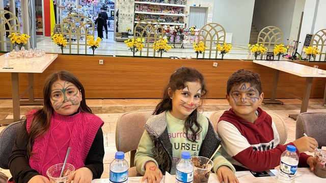 Patnoslu öğrenciler "Toti ile Poti" oyununu izledi