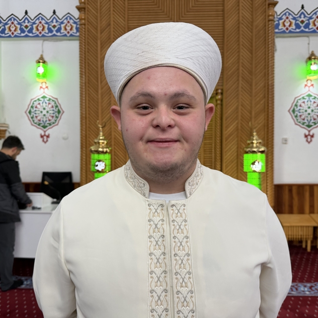 Down sendromlu Fırat'ın camideki vaazı ilgi gördü
Cemaate seslenen down sen...
