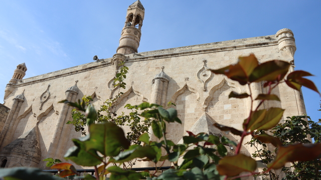 Tarihin izleri Şanlıurfa'daki "Fırfırlı Cami"de birleşiyor