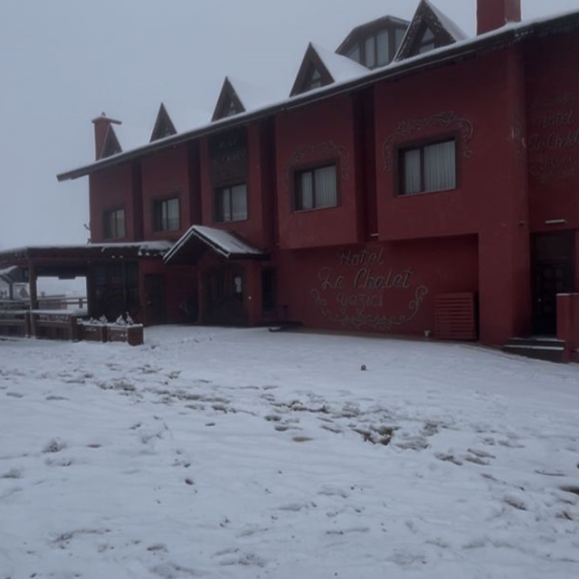 Uludağ'da kar var oteller kapalı
Uludağ'da kar kalınlığı 10 santimi buldu,...