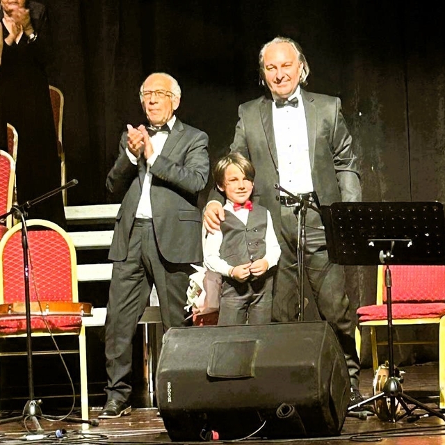 Küçük yetenek 10'uncu konserine çıktı
5 yaşında olmasına rağmen birçok kons...