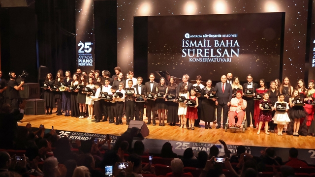 25. Uluslararası Antalya Piyano Festivali'nde genç yetenekler sahne aldı