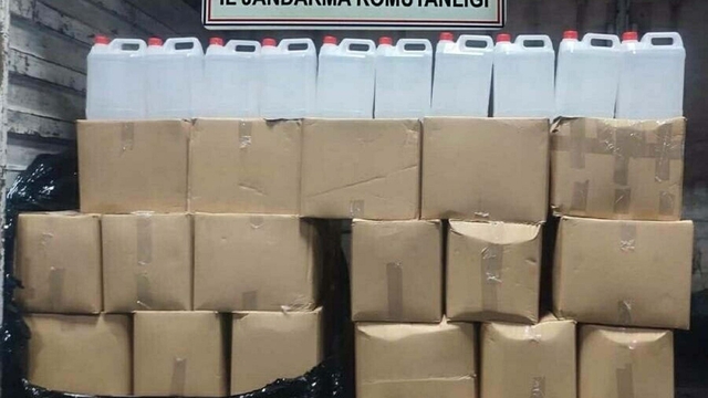 Kamyonette 860 litre etil alkol ele geçirildi