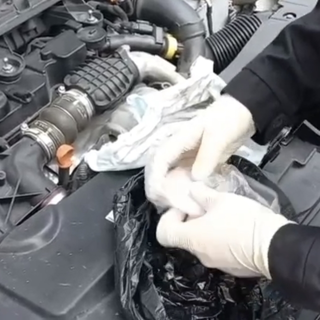 92 kilo bonzai yapımında kullanılabilecek ham madde ele geçirildi; 2 gözalt...