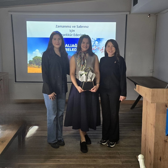 Aliağa'da ailelere ergenlik iletişimi semineri