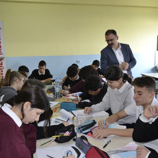 Sultanhisar Kaymakamı Ateş, öğrencilerle bir araya geldi